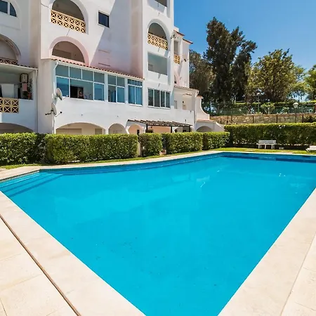 Areyas Pool By Alzira Apartman