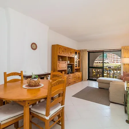 Areyas Pool By Alzira אלבופיירה